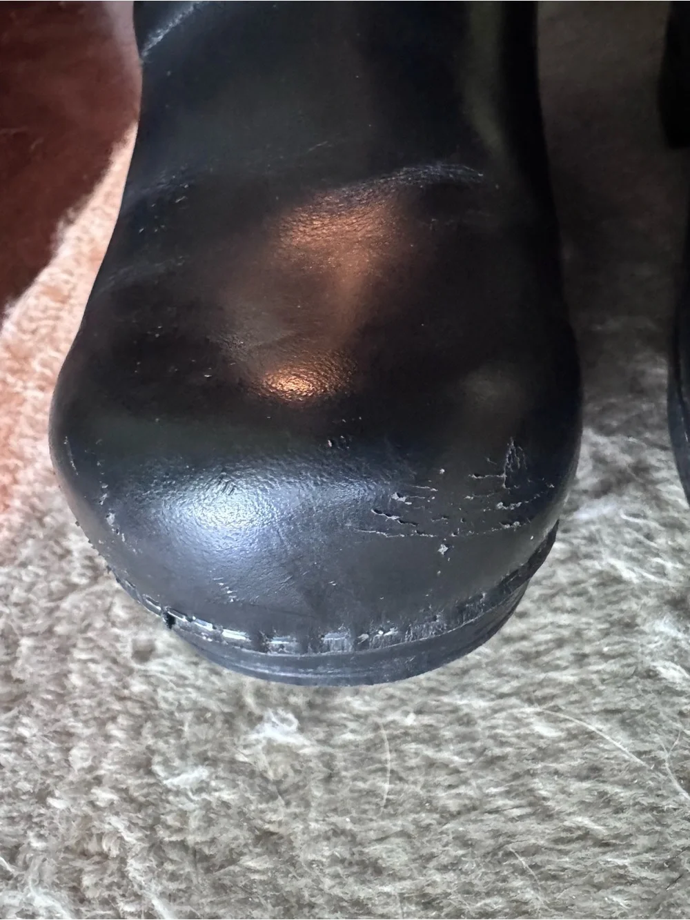 GUC dansko 43/12 women's Black Slip-On Leather Clogs